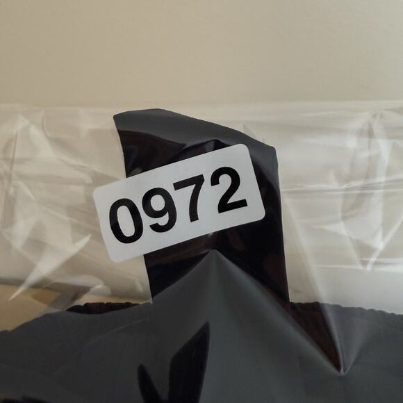 DKNY One Piece Swimsuit Women's 10 Black Scrunch Slim Sides V Neck Tie Halter - Picture 11 of 11